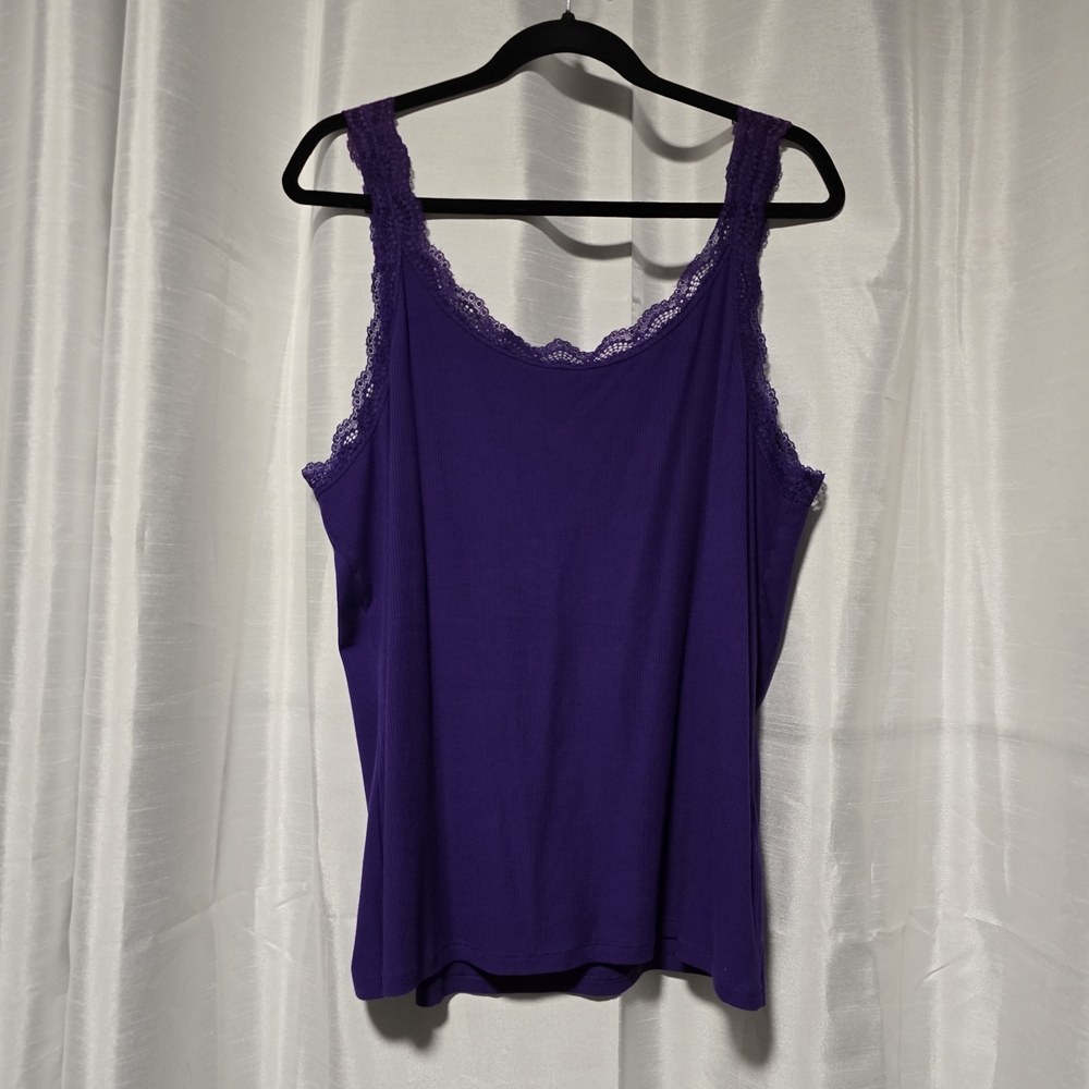 Size 2X Scalloped lace-edge tank. Jewel-tone. Layering Camisole or Cami